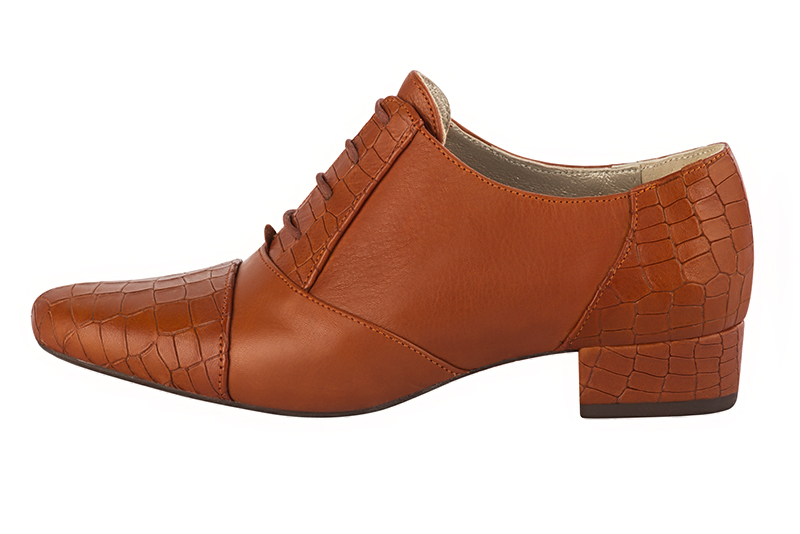 Terracotta orange women's essential lace-up shoes. Round toe. Low block heels. Profile view - Florence KOOIJMAN